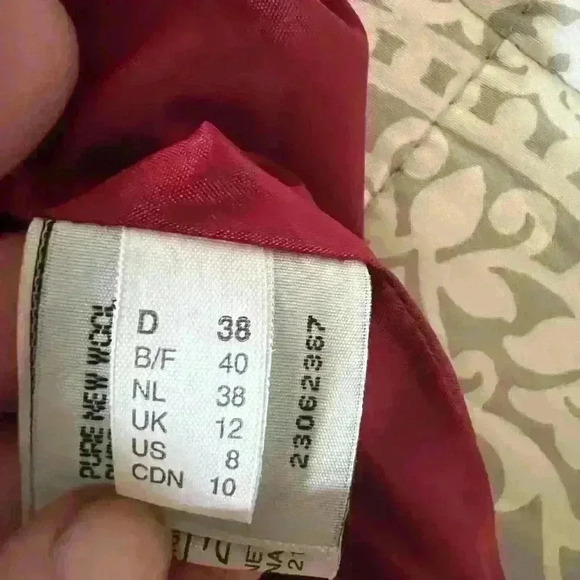 Louis Fe’raud ladies jacket. Size 8. Gorgeous detail on collar and sleeves. - Picture 11 of 11